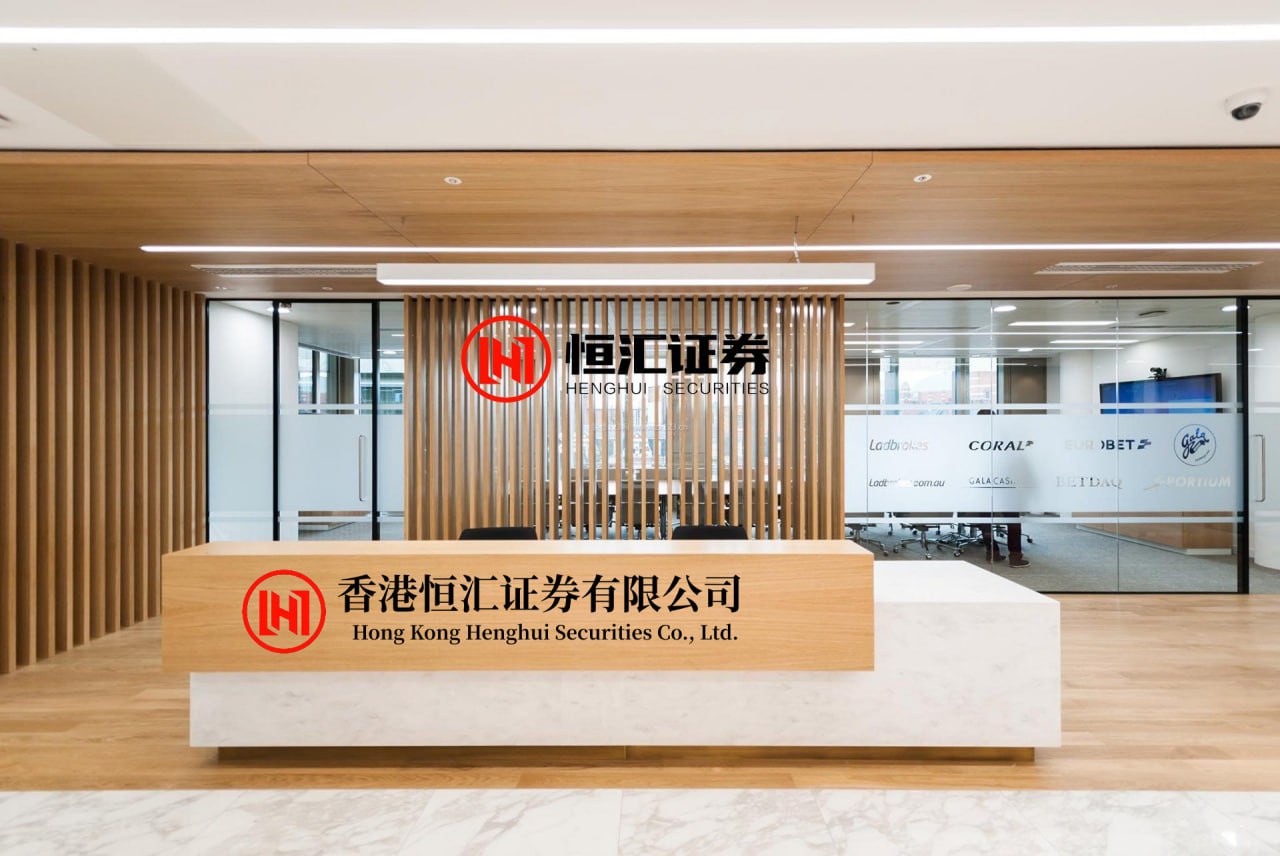 亨利投资 原来她是侯长荣女儿，长相绝美，如今定居澳门